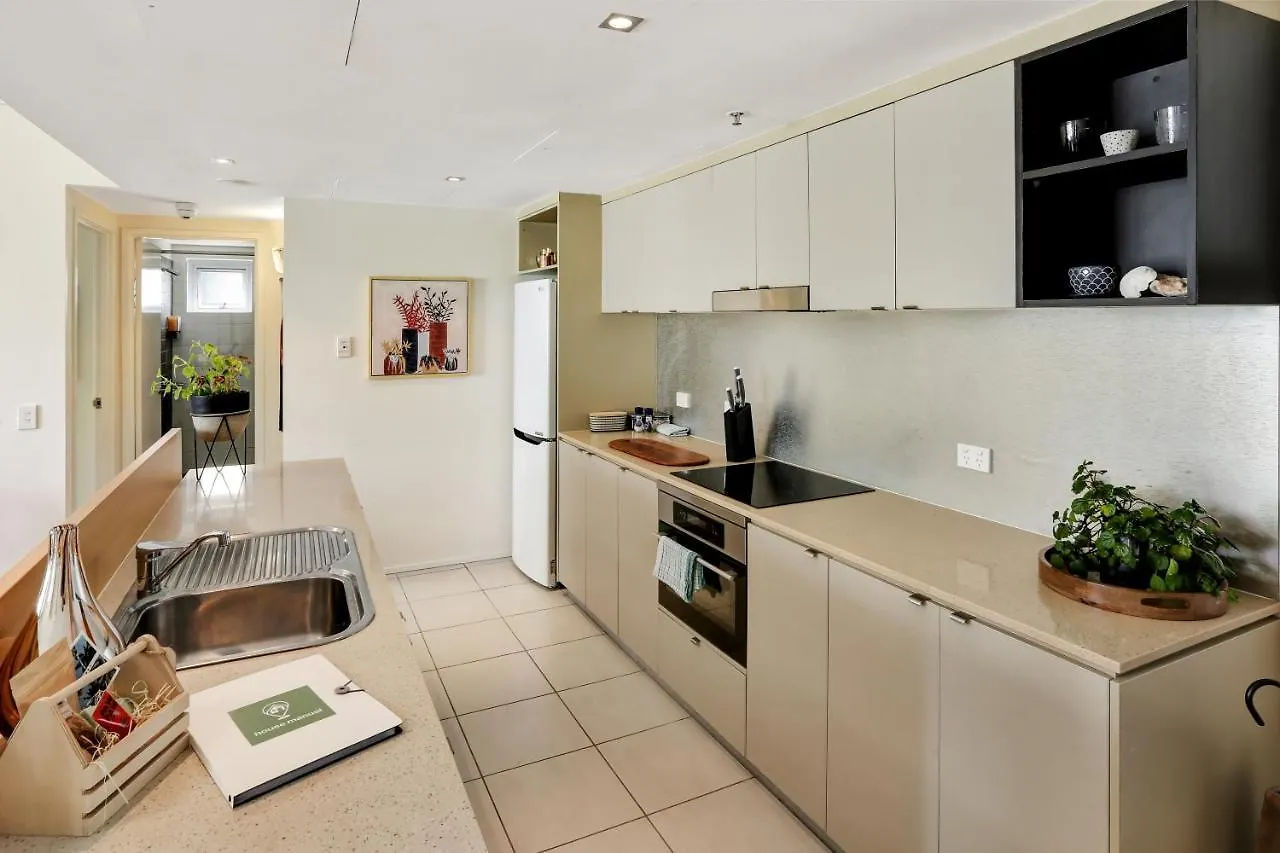 The Harbour View Condo Cairns Lejlighed