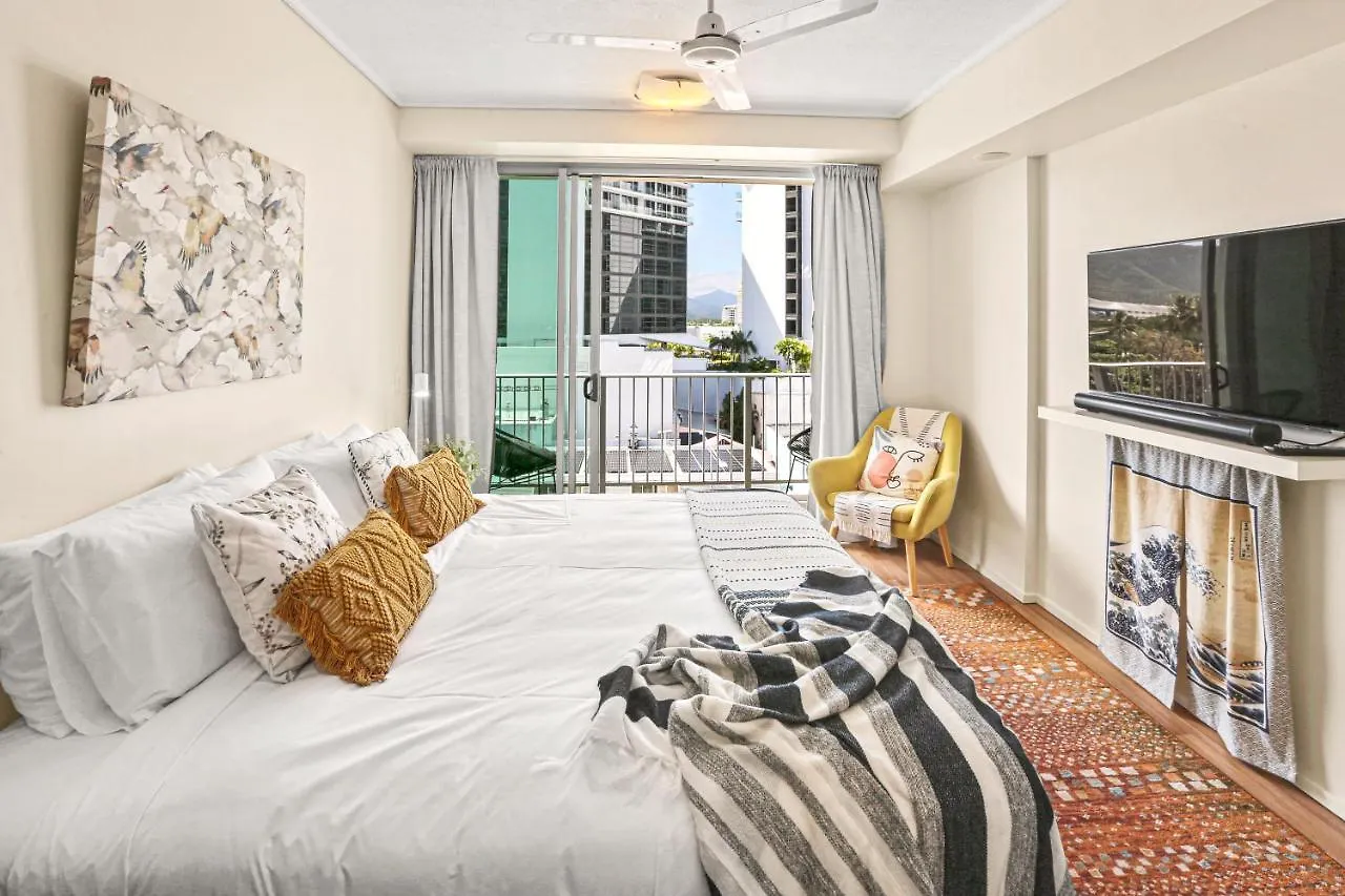 The Harbour View Condo Cairns Lejlighed